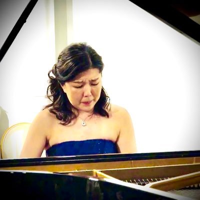 My ALBUM! https://t.co/HdwVujYvck London-based, Japanese-born classical concert pianist. ロンドン在住ピアニスト。ジュリアード、桐朋学園、英国王立音楽大学院