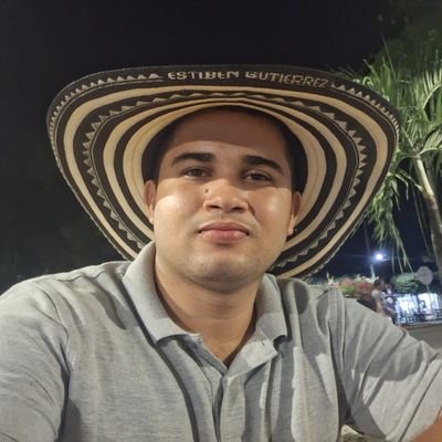 Estudiante de Administración pública 
Estudiante de Ciencia política
Formulador de proyectos agropecuarios y extensionista rural 🤠