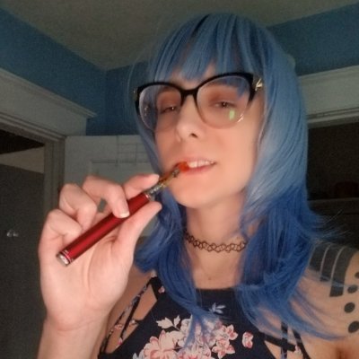 DaniNanashi's profile picture. 青髪も大好き