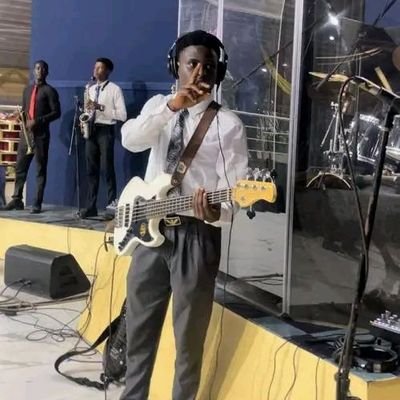 ThomasK71933960's profile picture. Text?? sure. Business lover, I do music sometimes,  land a lover of arcade dates ❤💯