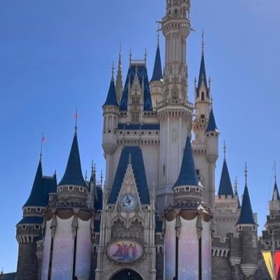 4he_f's profile picture. 