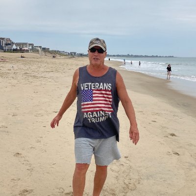 Diehard liberal! Magas go away! I Love beautiful women but no hookup/content wanted! Please don't ask for money! Widower 4 life! You get gentle honesty from me!