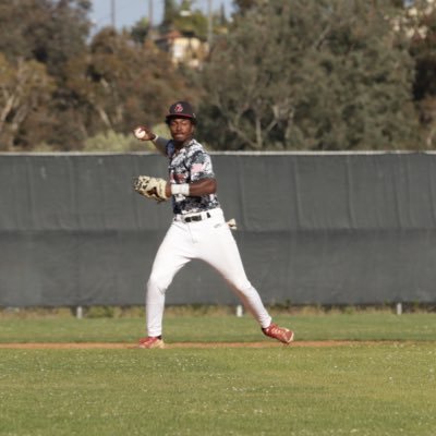 Follower of Christ✝️ 6’0/185 Middle Infielder at San Diego City College