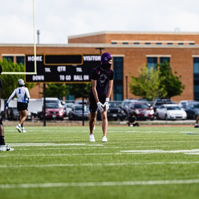 Follower of Christ • Walnut Grove High School • 2026 • WR • 6’3” 160 • 4.0 GPA• jakeearp2@icloud.com