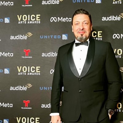 معلق ومدرب أداء صوتي Voice Arts Awards honouree winner 2021 | SOVAS Ambassador