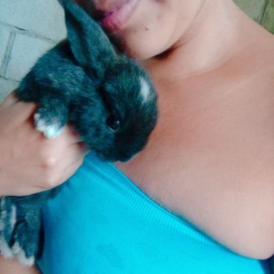 AnnRastafari's profile picture. Naci, Creci, Le Doy La Vuelta Al Mundo