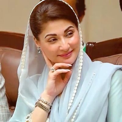 PMLN voter and supporter ✌️
My Mentor @MaryamNSharif ✨♥️
Zoologist 😎