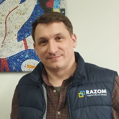 ХВЄ. Ветеран війни. Волонтер в Razom Heroes.  
Tвітеряни - ви прекрасні.