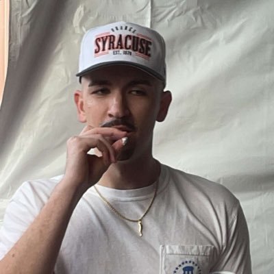 rgar_12's profile picture. 