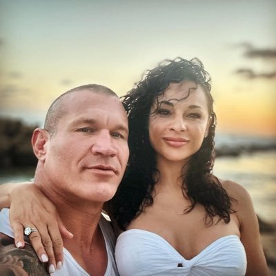 FAN Page for @randyorton & @KimKlro TeamKimRandy since 2015 IG: TeamKimRandy TikTok: TeamKimRandy