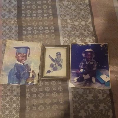 StephunNatura44's profile picture. I own the United states of America
chelle natura the first person made a man put a stick underneath his chin and pull it.🇯🇲