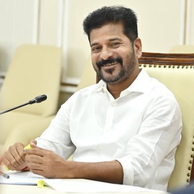 Official Trends Page of 𝐓𝐄𝐋𝐀𝐍𝐆𝐀𝐍𝐀 𝐂𝐌 @revanth_anumula anna ♥️