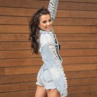Lisa T (@lisatofficial01) 's Twitter Profile