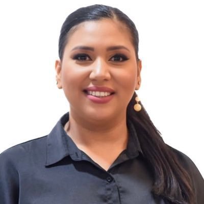 Politico Gabriela Alferez- Diputada de la República de El Salvador banco cian...shareholder @teslamotors @spacex