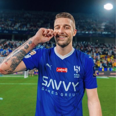 ar11p's profile picture. لعلها خيره فيما اختاره الله #hala_madrid #14 #ابو_مالك_رضا_العنزي الله ثم الدين ثم الوطن  https://t.co/mcogtwXcYg