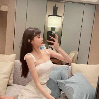BarbaraSco1466's profile picture. よろしくねー！ふおろーしてくれたらDMしますね😛🌹独身で、友達が欲しいです。おしゃべりしましょう！(✿◠‿◠)良い友達になれると思います(^▽^)