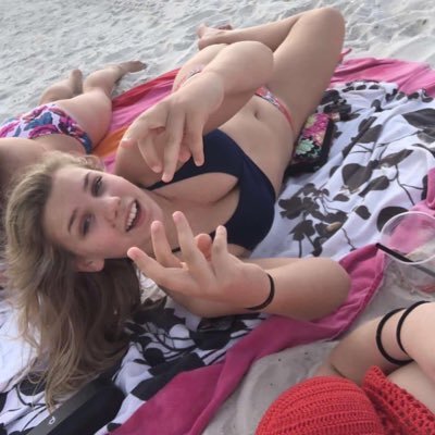 MaryNate267083's profile picture. 