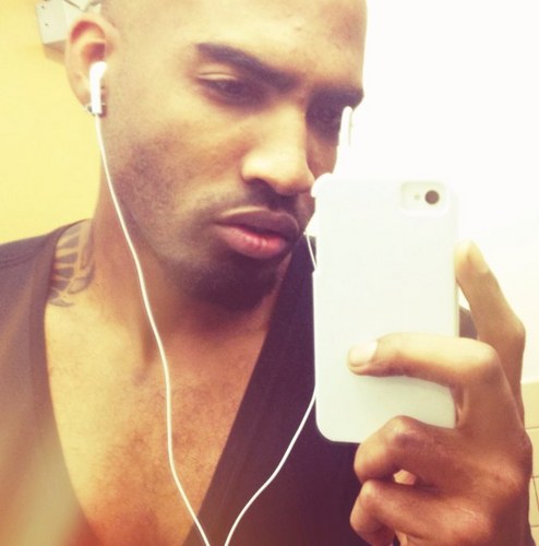 imnickfoster's profile picture. Professional Graphic Communicator and Branding Consultant | Dj | Writer | Cool dude | Ninja