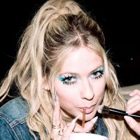 LBS Revolution | Avril Lavigne ★ (@lbsrevolution2) 's Twitter Profile