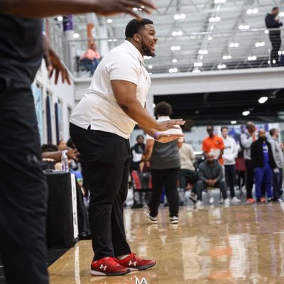 Head Basketball Coach @fsbhoops Coach for @teamthrilluaa McDaniel Basketball Alum