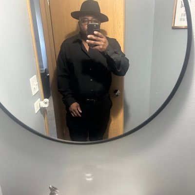 Whiskey cigars and bullshit da cubs karaoke kang old school music weightlifting