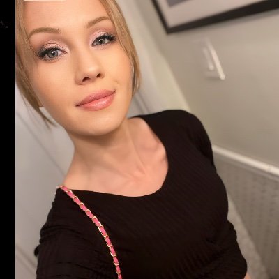 Britt15723022's profile picture. Artistic ALCHEMIST