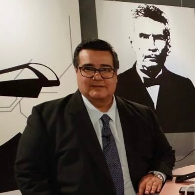 Maestro, Periodista de prensa y radio, Locutor, Historiador, Analista Político, Poitólogo, Político, Regio comprometido, libre pensador y crítico constructivo.