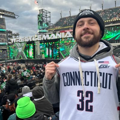 Sports Content Creator • 800k+ on TikTok • 400k+ on YouTube • UConn Husky • 📧 brandondcarney@gmail.com