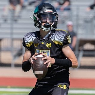 QB1🏈@DesertShadowsMS 📚2023 Scholar Athlete of the Year 🏆 5’9” 130lbs.⬆️4.0 GPA🎓NJHS @FutureUFootball 🏆@coachnicko1 @groundupqb 🎯