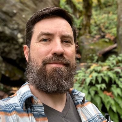 Sr. Solutions Engineer @contentful. @finishednotes podcast. Design systems, dev, writing, UX, video. Friend, dad, roamer. ➡️ https://t.co/cVW5kb0jPc