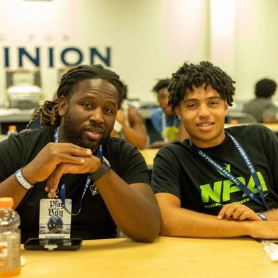 Husband, Father to J Boog @JaydenNeal08, Adds @addyliz10 , C Money @MrGoUpAndGetIt Coach
