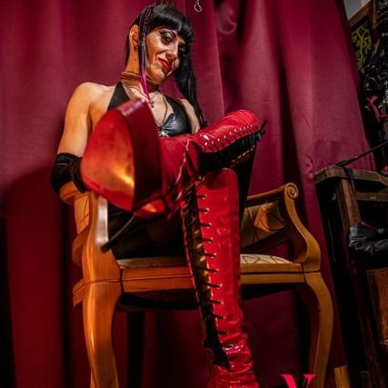 Prodomme 🇦🇷. In my dungeon. Real time sessions. On line sessions. Bdsm. Fetiches. https://t.co/l2j2lc4KxP