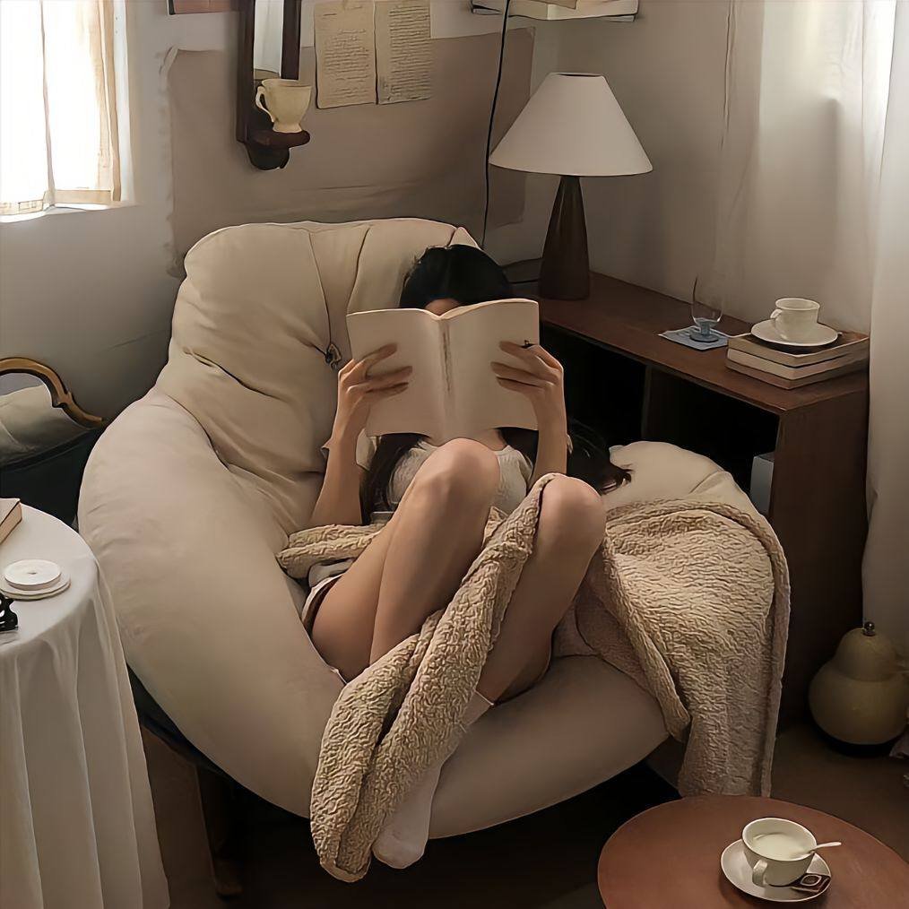 BelleBellesy's profile picture. Any time spent being unhappy is wasted.