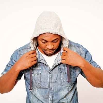 Dr Breezy is an AfroHouse & Afrotech (Dj/Producer) currently based in Bulawayo , Zimbabwe, Africa.