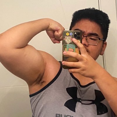 21, 6 ft tall, 275 lbs, i have ASD so please excuse my lack of social cues💧🔥🌳 📸instagram: @ northdragontom