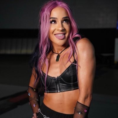 wwe Superstar. twitch partner. gamer. afarasi princess 🇼🇸🇦🇺She is fierce she is worthy she is EVERYTHING