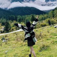 Alice (@henrietalice) Twitter profile photo
