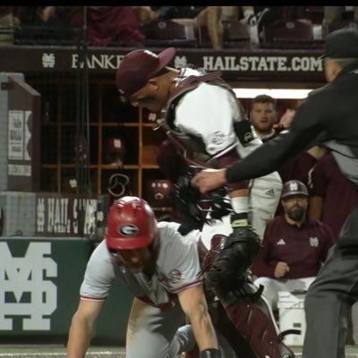 #HailState #DemBoyz #ChopOn. Retired wannabe middle infielder/pitcher. I’m just here to talk shit. 2021 CWS Champions! 2021 World Series Champions!