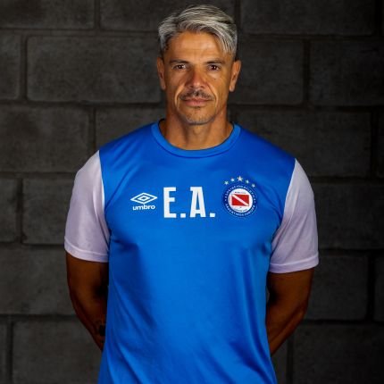 Entrenador de Futbol Profesional ATFA, UEFA. Preparador Físico Fútbol Profesional. Entrenador de Arqueros de la AAAJ.