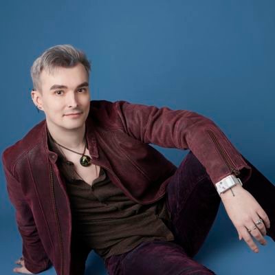 Co-founder & CCO of @NeonDoctrine | X - EA, Microsoft | Speaker, Retired ballet dancer 🇺🇦 | vlad@neondoctrine.com