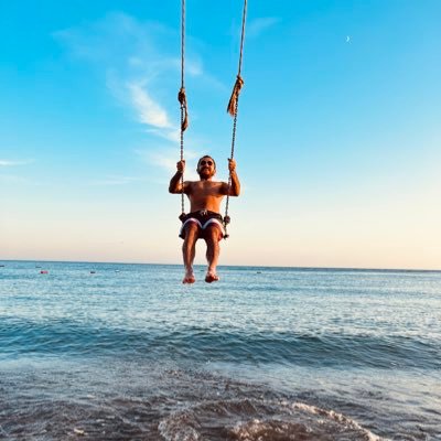 selimalperduman's profile picture. @tiyatrocosmos