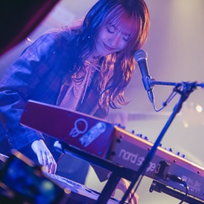 め組(@megumi_official)のキーボーディストです🎹 富山県出身、洗足音大RPコース卒業。 ファッション/こども/プーさん/お笑い/プリン/クラゲ/チューリップ🌷インスタにコーデ載せてます👗→https://t.co/fFW9wTd2l9