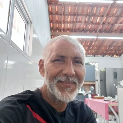 erivar25170's profile picture. 