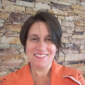 velizabeth_18's profile picture. Coordinadora RED AMASSURU Argentina/ Planificación y Evaluación de políticas públicas habitacionales para contextos de encierro/Behavioral Science /