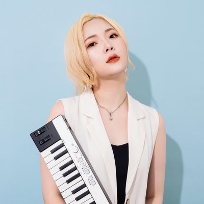 長﨑祥子：Keyboardist/Composer/Arranger/SPEED OF LIGHTS/and more...