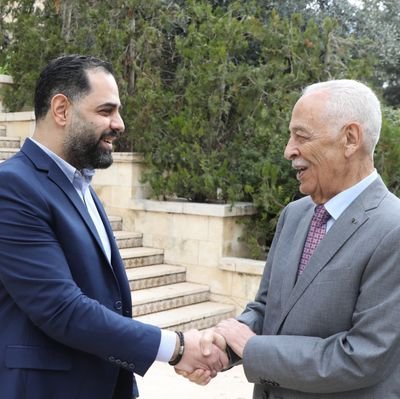 لا يهمني إن كانت الرئاسة في سوري أو عراقي أو نجدي أو أي من كان، فالقصد هو استقلال أبناء البلاد وتوحيد كلمتهم.
الشريف الحسين بن علي - ملك العرب