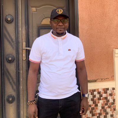 leonyoluwasogo's profile picture. cut your coat according to your size

@Arsenalfc