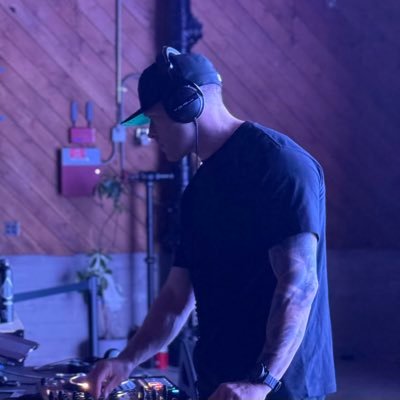 LA based DJ/Producer. House music. Crypto enthusiast and investor. https://t.co/rHMIt2ZEF3      Instagram: @westghost.music