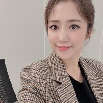 ydkp5THhXF45851's profile picture. 