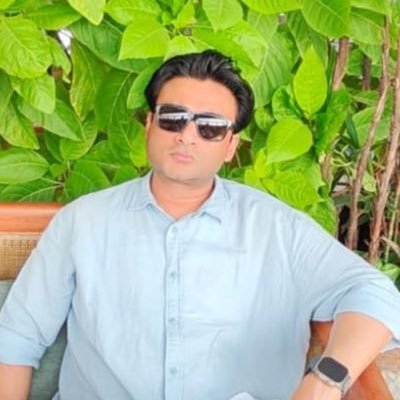 debprotimroy's profile picture. https://t.co/zbfupxCIc9, Canvs Club, Entrepreneur, Product Designer